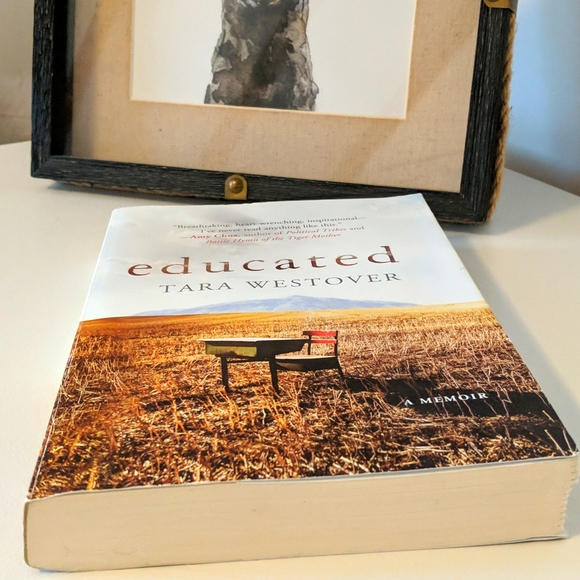 "Educated" a novel by Tara Westover EUC - Picture 3 of 3